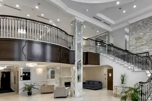 99 South Town Centre BLVD #109, Markham, ON L6G 0E9