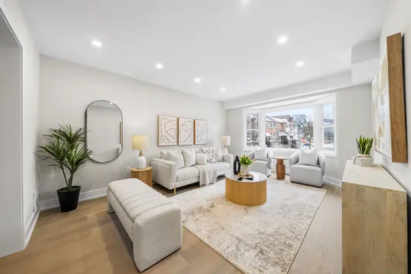 12 Tova PL, Vaughan, ON L4J 8C4