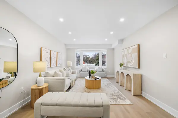 12 Tova PL, Vaughan, ON L4J 8C4