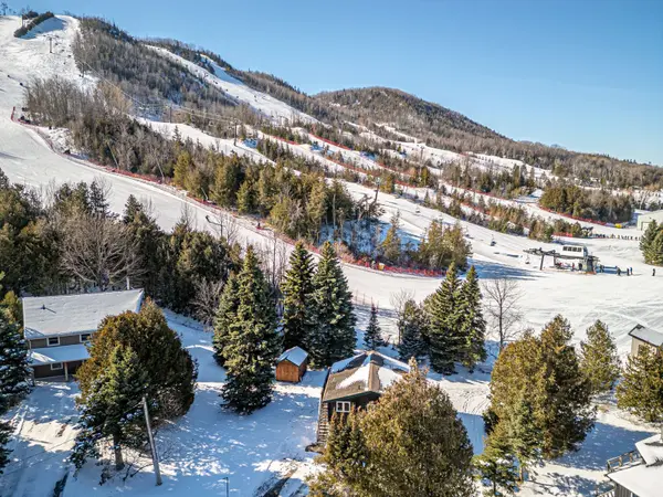 160 Wensley DR, Blue Mountains, ON N0H 1J0