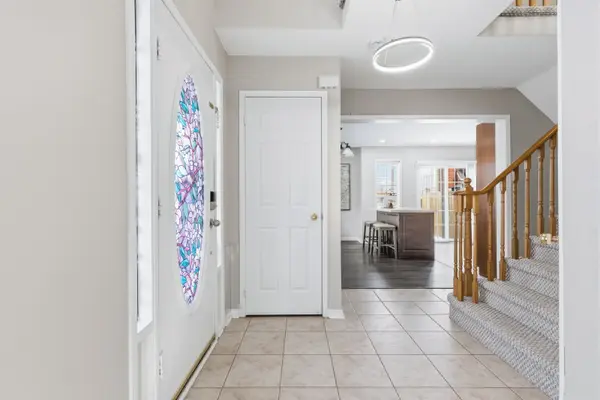 52 Playfair RD, Whitby, ON L1N 9S6