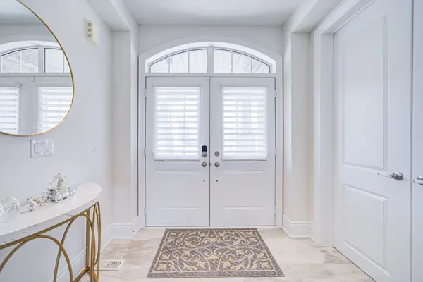 1573 Emberton WAY, Innisfil, ON L9S 0A8