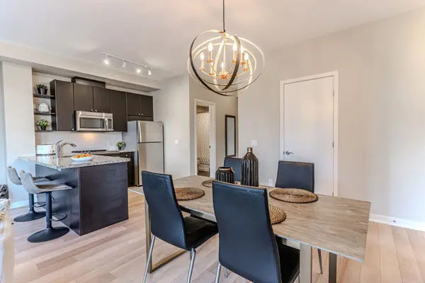 40 Horseshoe BLVD #217, Oro-medonte, ON L4M 4Y8