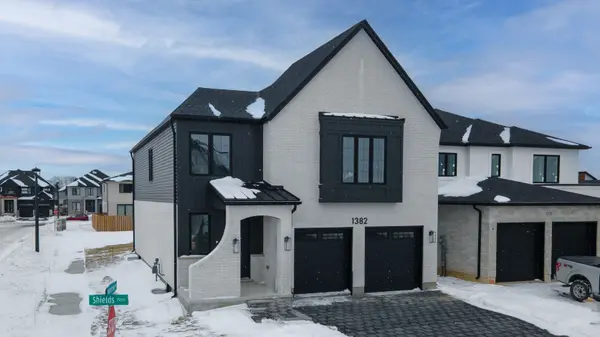 1382 Shields PL,  London North,  ON N6G 0Z8