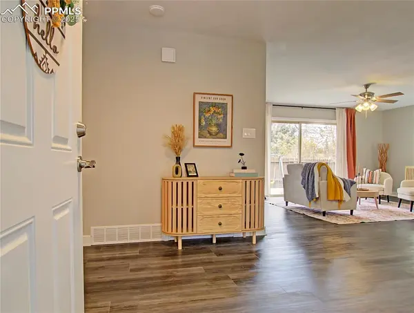 613 Zion DR, Colorado Springs, CO 80910