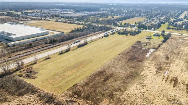 VL Gibraltar RD, Flat Rock, MI 48134