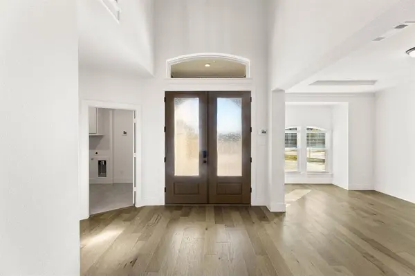 9957 Casa Frontera Drive, Fort Worth, TX 76179