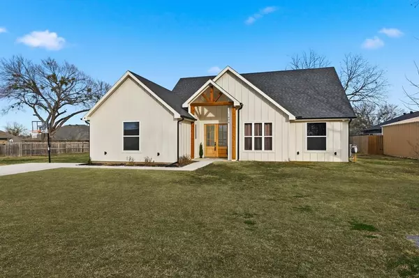 Bridgeport, TX 76426,1404 17th Street