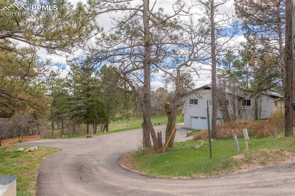 721 Forest View RD, Monument, CO 80132
