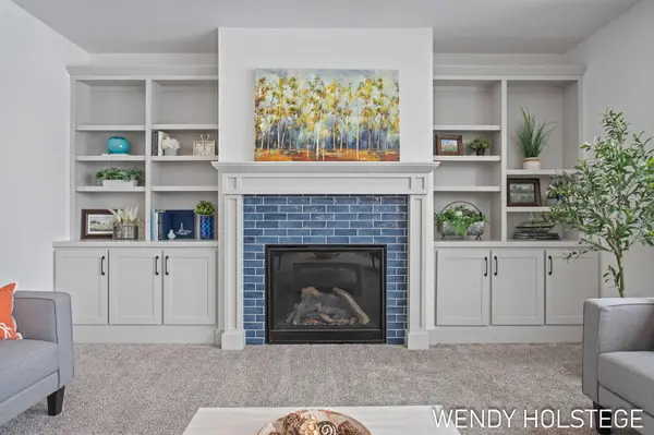 12713 Ridgedale DR, Allendale Twp, MI 49401