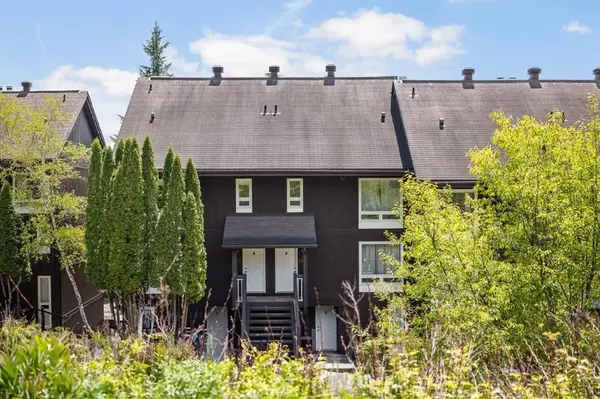 30 Turner DR, Huntsville, ON P1H 1A8