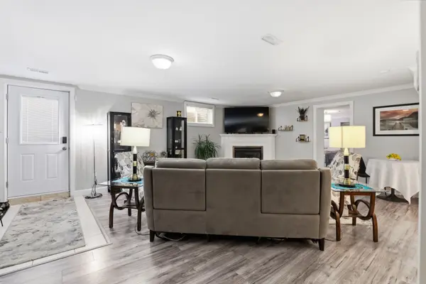 29 Chipman AVE #Lower, Hamilton, ON L9A 2S9