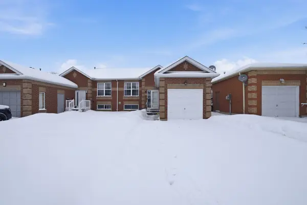 10 Flavelle CRES, Kawartha Lakes, ON K9V 6E2