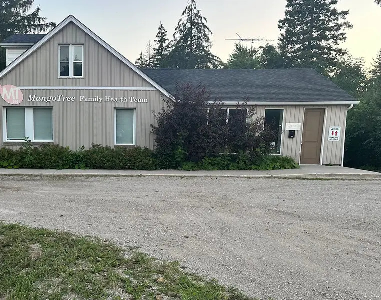 28 Brock RD N #B, Puslinch, ON N1H 6H9