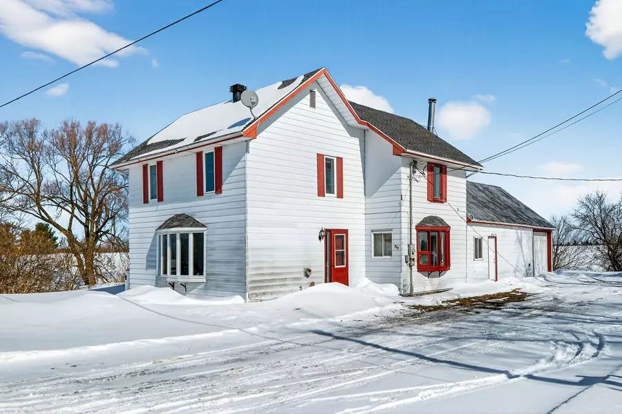 955 ST GUILLAUME RD, Russell, ON K0A 1W0