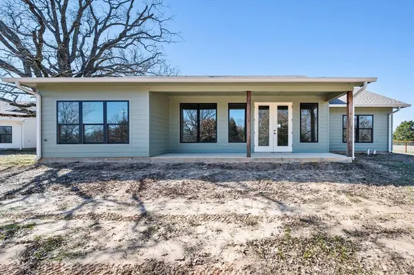14174 Clark Drive, Streetman, TX 75859