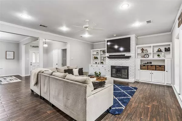 14 Lillis Park Circle, Denison, TX 75020