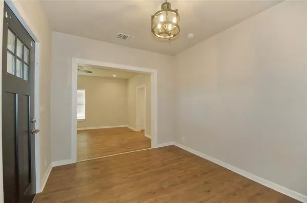 Whitesboro, TX 76273,311 W Main Street