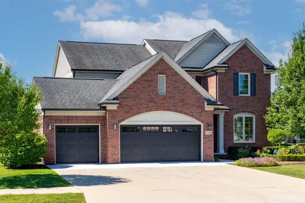 17646 Kite DR, Macomb Twp, MI 48042