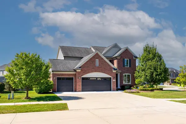 17646 Kite DR, Macomb Twp, MI 48042