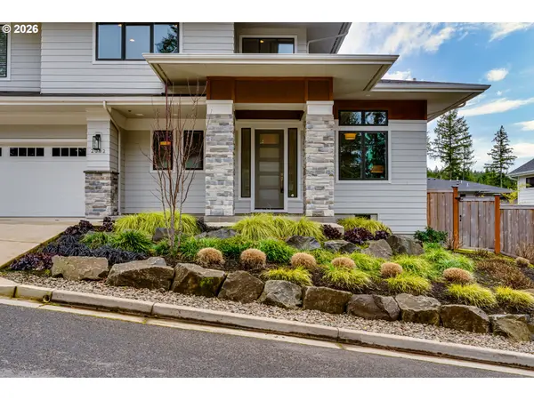 Eugene, OR 97403,2082 GOLFVIEW CT