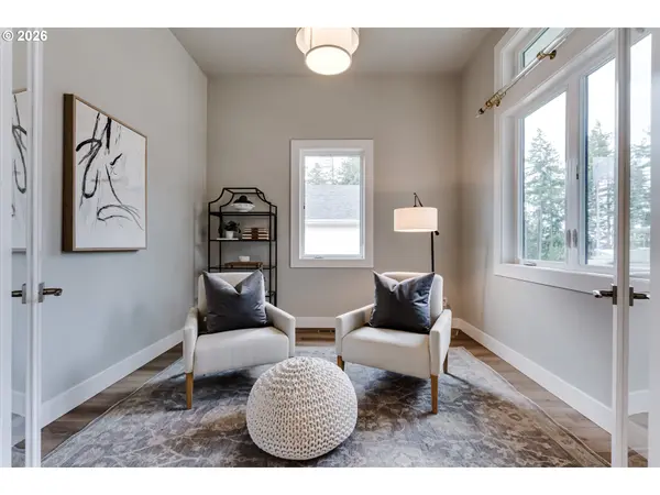 2082 GOLFVIEW CT, Eugene, OR 97403