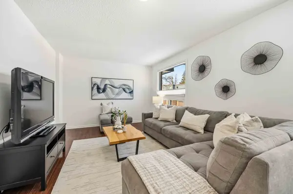 Toronto C15, ON M2H 1L2,5 Remora Royal WAY