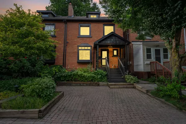 238 Roselawn AVE, Toronto C03, ON M4R 1E9