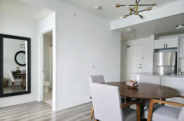 2522 Keele ST #206, Toronto W04, ON M6L 2N8