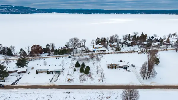 50 Spindle Drift RD, Greater Madawaska, ON K0J 1H0