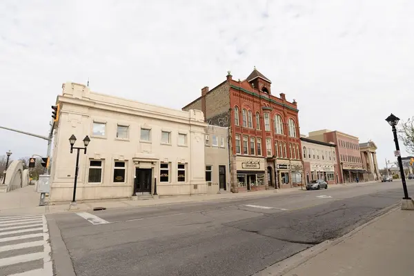 12 Water ST N #3, Cambridge, ON N1R 3B1