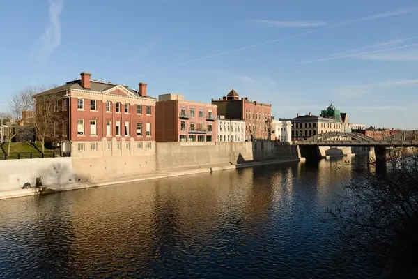 12 Water ST N #3, Cambridge, ON N1R 3B1