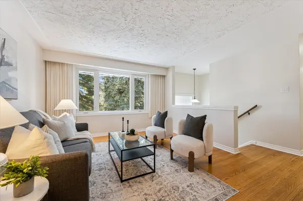 204 Cedarbrae AVE, Waterloo, ON N2L 4S5