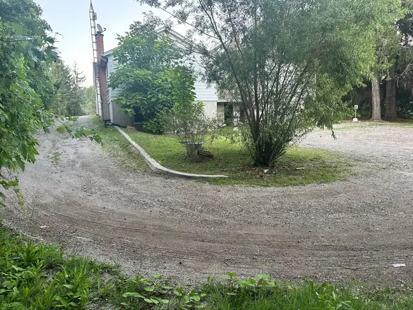 28 Brock RD N #B, Puslinch, ON N1H 6H9