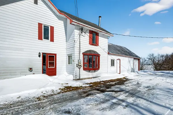 955 ST GUILLAUME RD, Russell, ON K0A 1W0