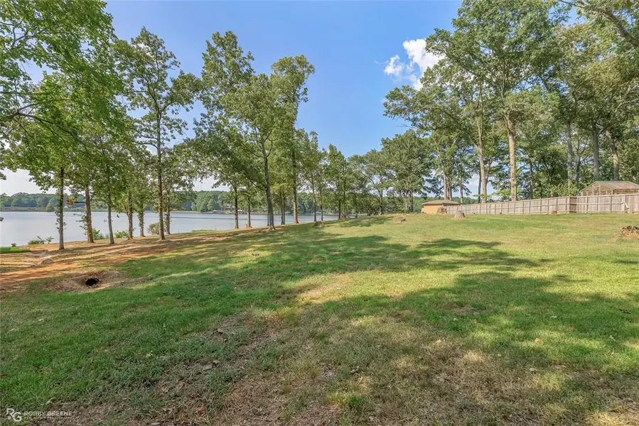 251A Jessie JOnes, Benton, LA 71006