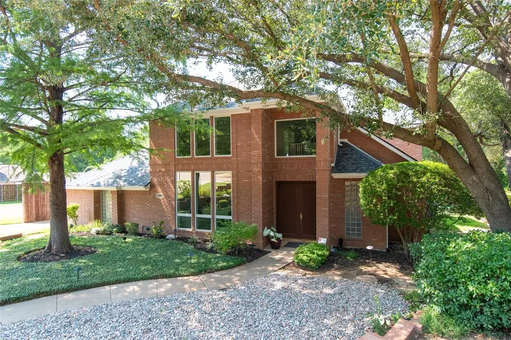 3801 Hillside Trail, Grapevine, TX 76051