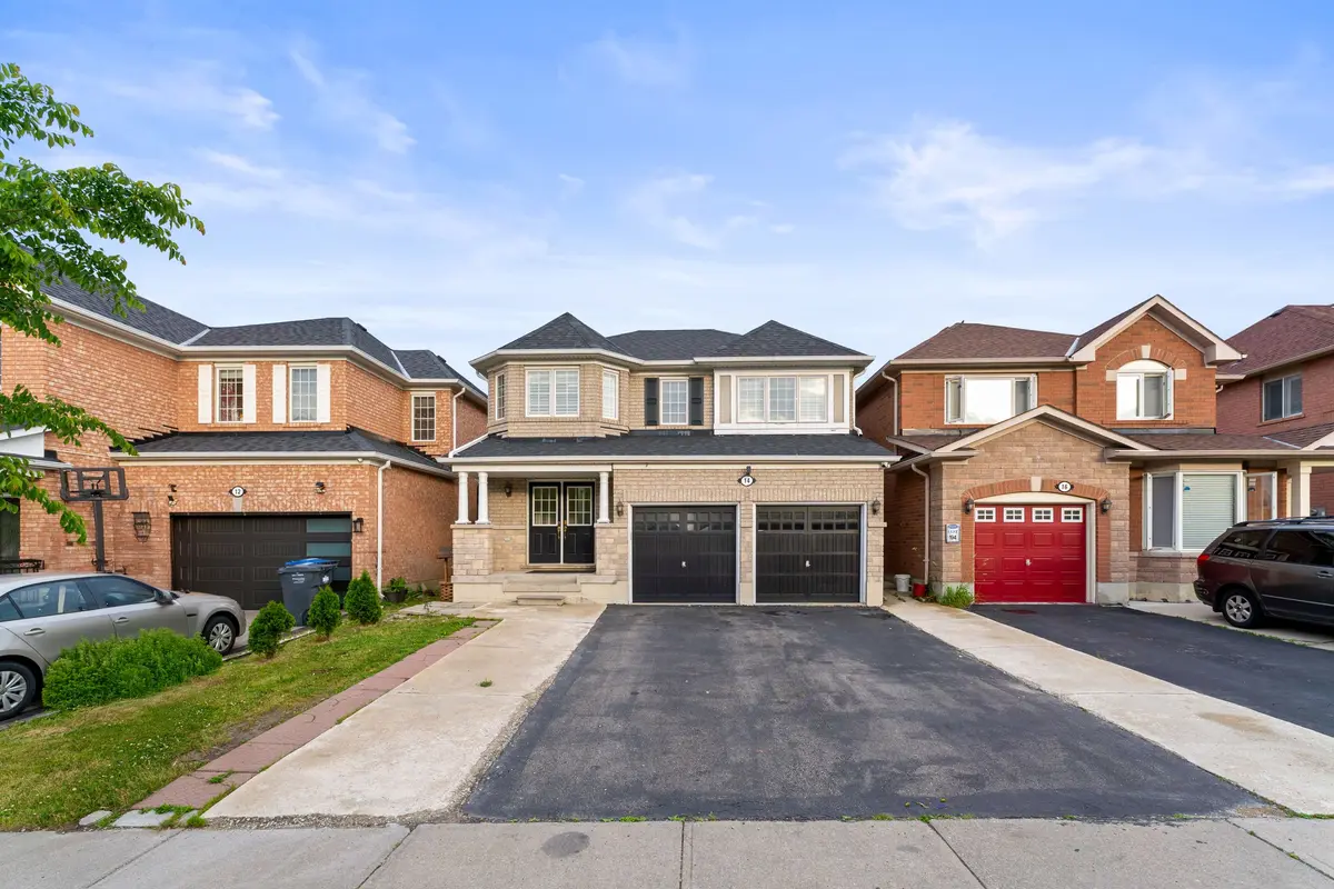14 Gaspe RD, Brampton, ON L6S 0A4