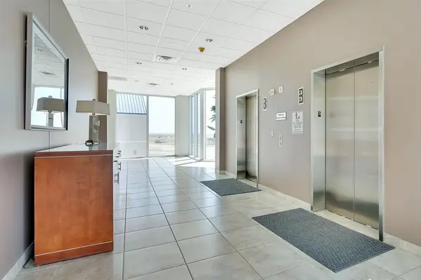 3575 Lone Star Circle #517, Fort Worth, TX 76177