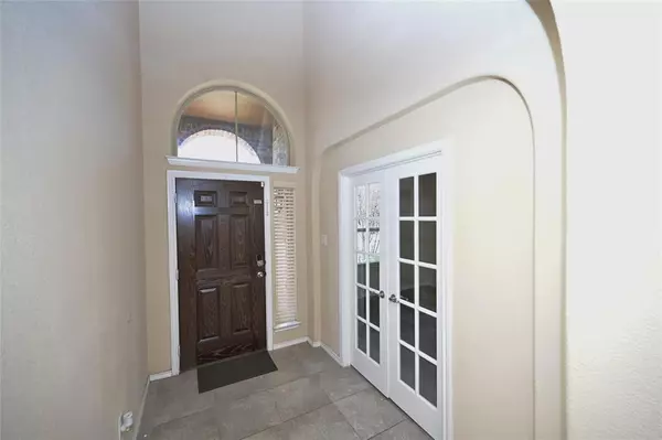 Denton, TX 76210,5021 Splitrock Drive