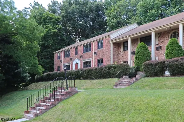 37 A3 SANDRA CIRCLE, Westfield Town, NJ 07090