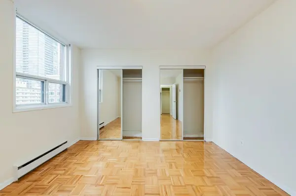 10 Huntley ST #1401, Toronto C08, ON M4Y 2K7