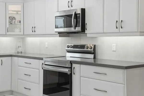 53 Stubbswood SQ, Toronto E07, ON M1S 2K7