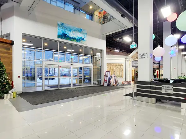 7250 Keele ST #90, Vaughan, ON L4K 1Z8