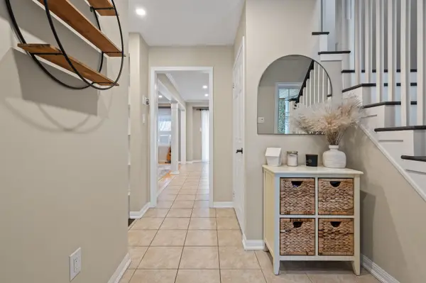 19 Bird ST, Barrie, ON L4N 0X4