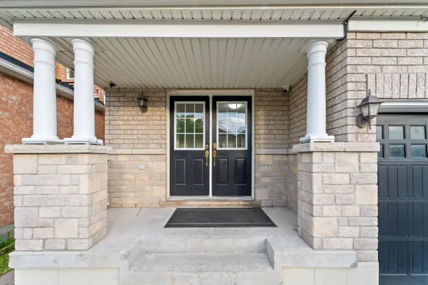 14 Gaspe RD, Brampton, ON L6S 0A4