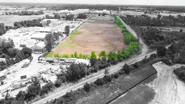 2010 Oxford ST E, London East, ON N5V 2Z8