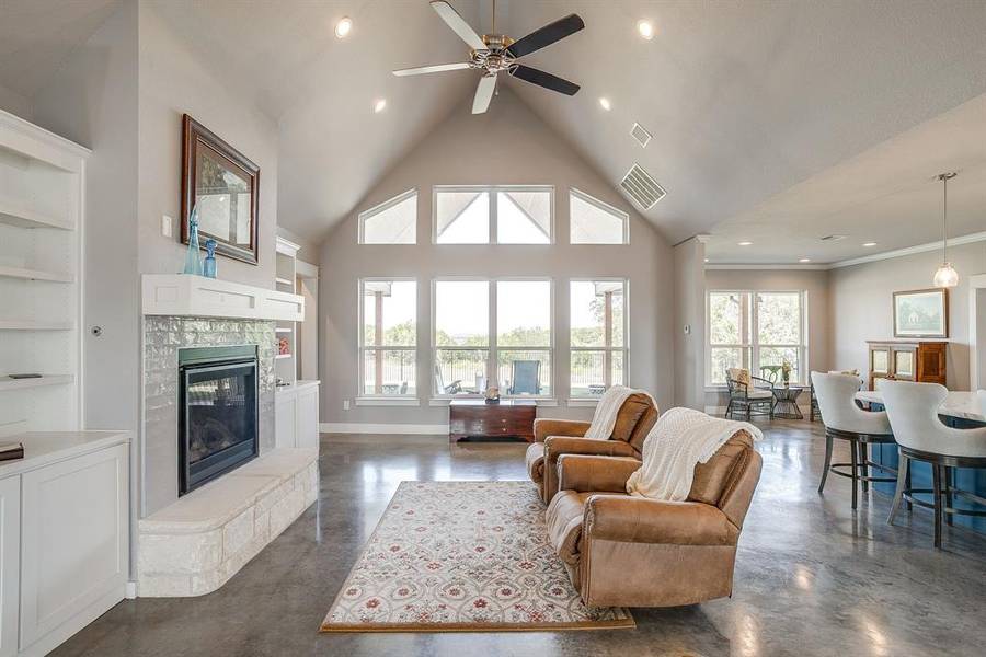 11783 W Fm 4, Godley, TX 76044