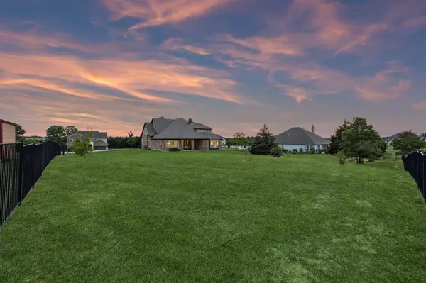 Nevada, TX 75173,2610 Sunset Bay Lane