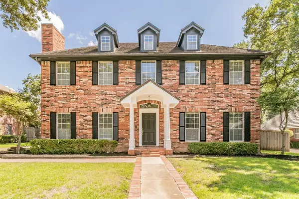 2414 Green Park Drive, Arlington, TX 76017